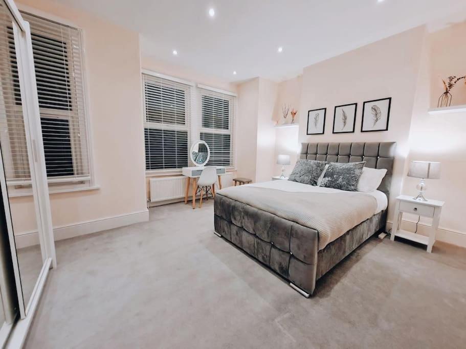 Double Room In Shared Flat ลอนดอน ภายนอก รูปภาพ