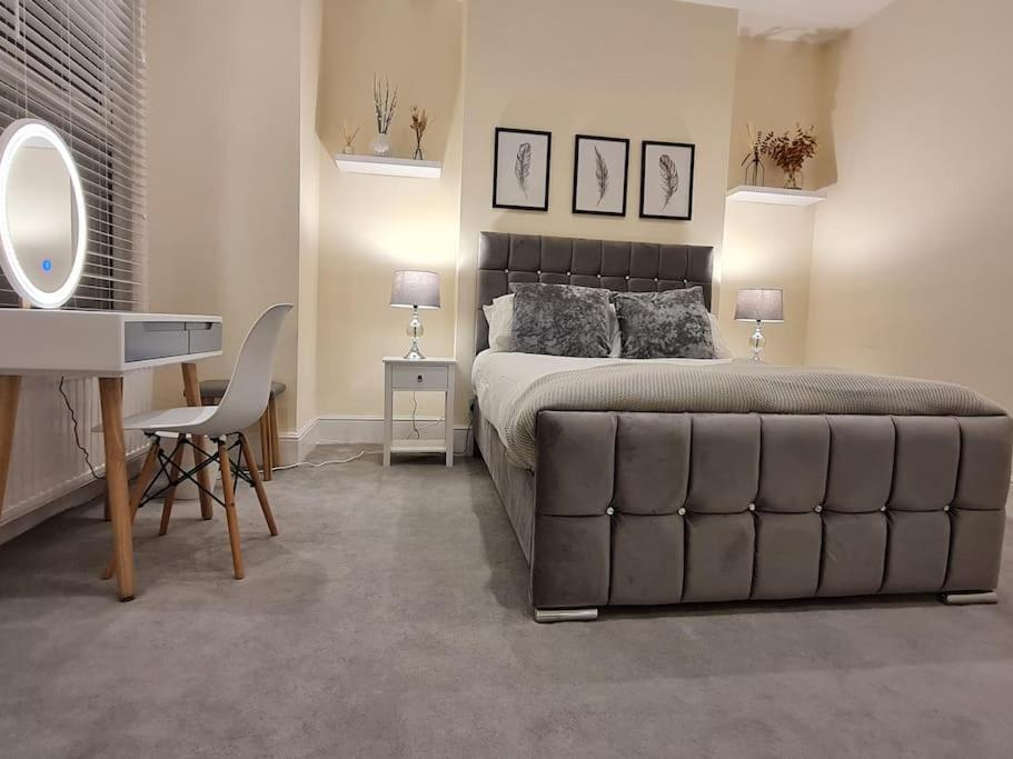 Double Room In Shared Flat ลอนดอน ภายนอก รูปภาพ