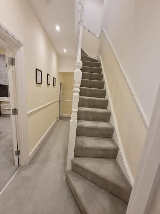 Double Room In Shared Flat ลอนดอน ภายนอก รูปภาพ