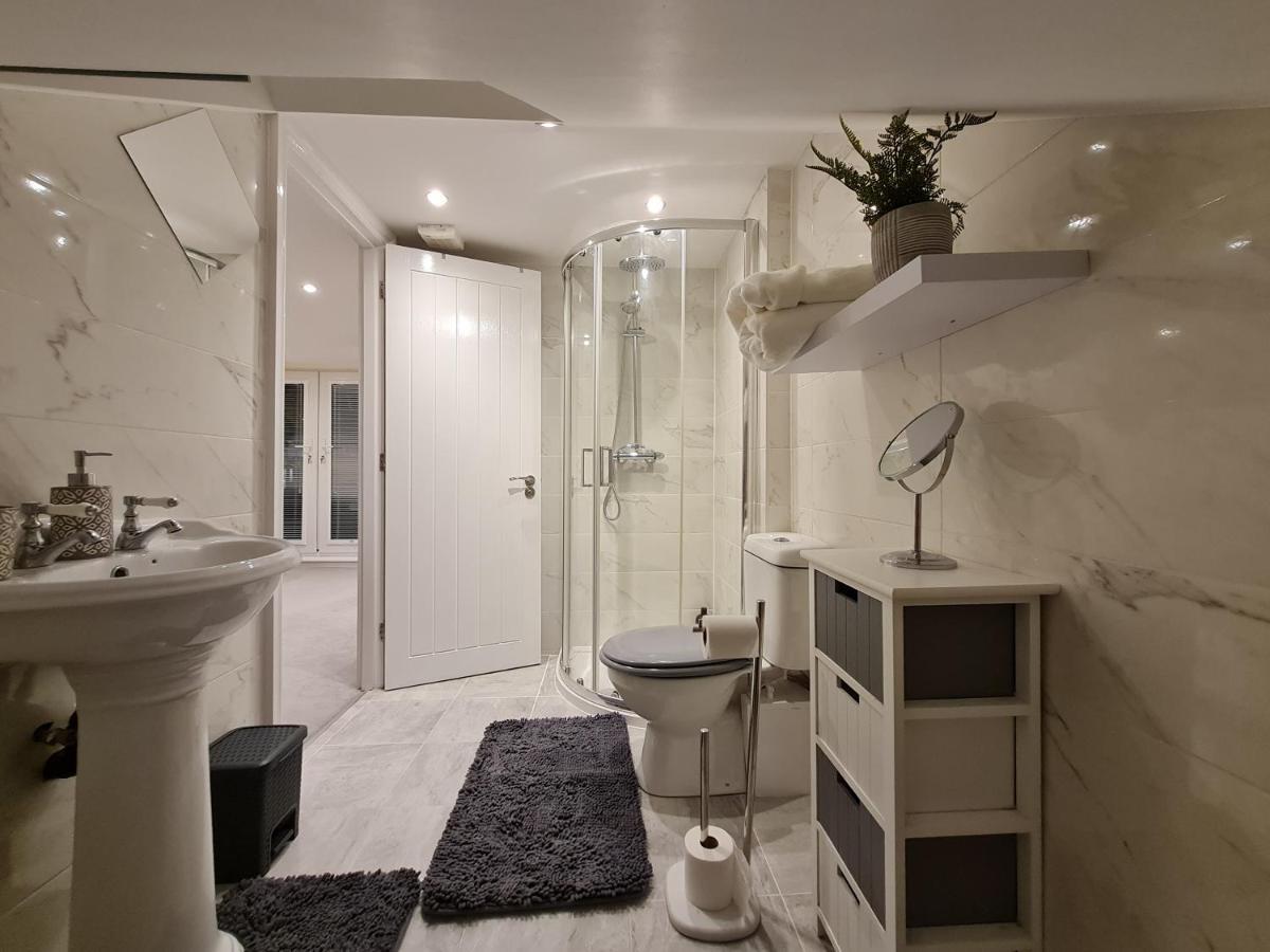 Double Room In Shared Flat ลอนดอน ภายนอก รูปภาพ